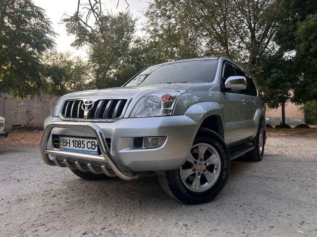 Toyota Land Cruiser Prado - фото 1