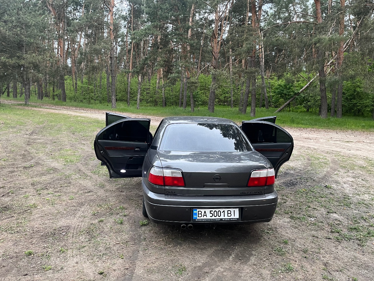 Opel Omega - фото 11