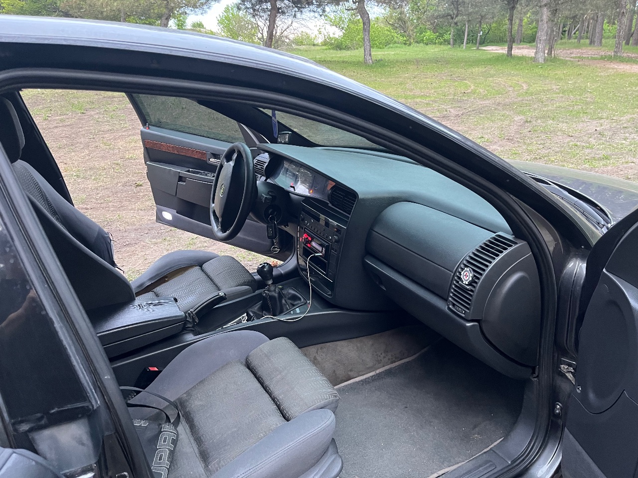 Opel Omega - фото 13