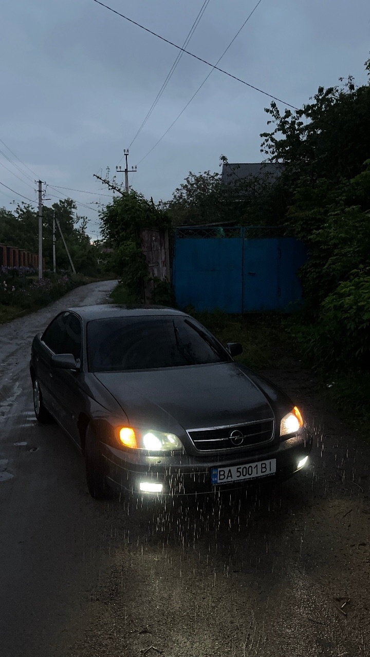 Opel Omega - фото 2