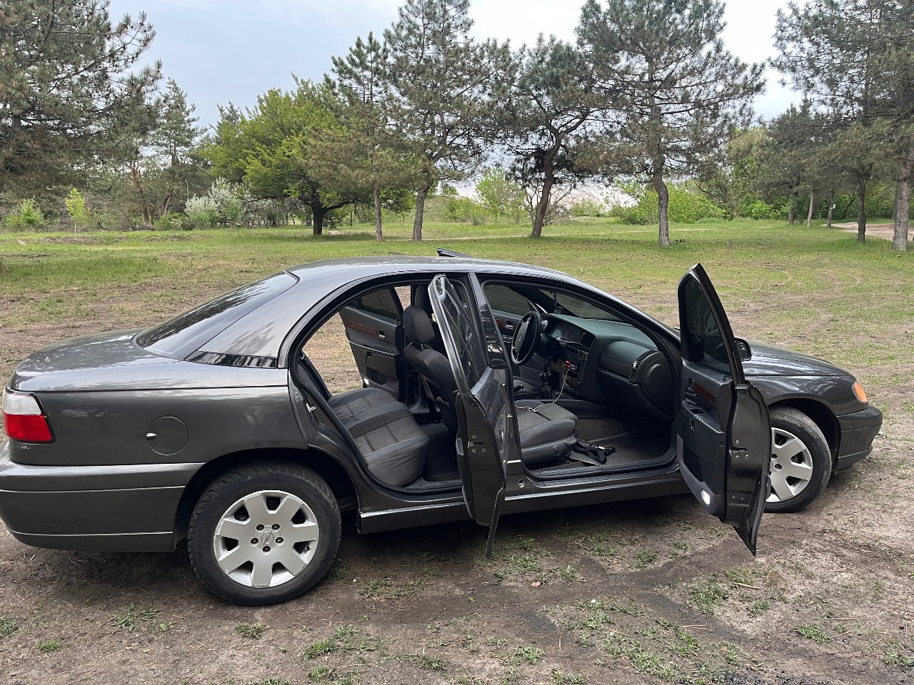 Opel Omega - фото 12