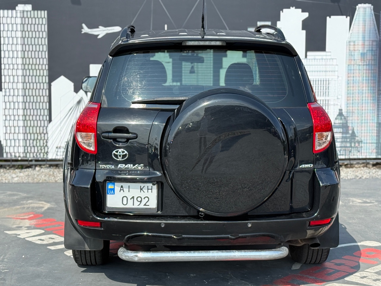 Toyota RAV4 - фото 2