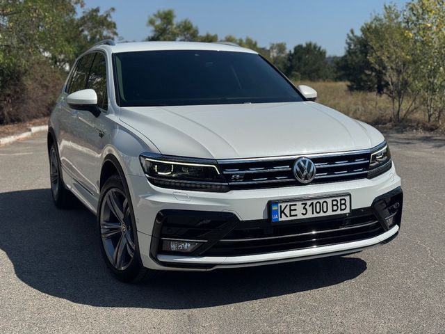 Volkswagen Tiguan - фото 5