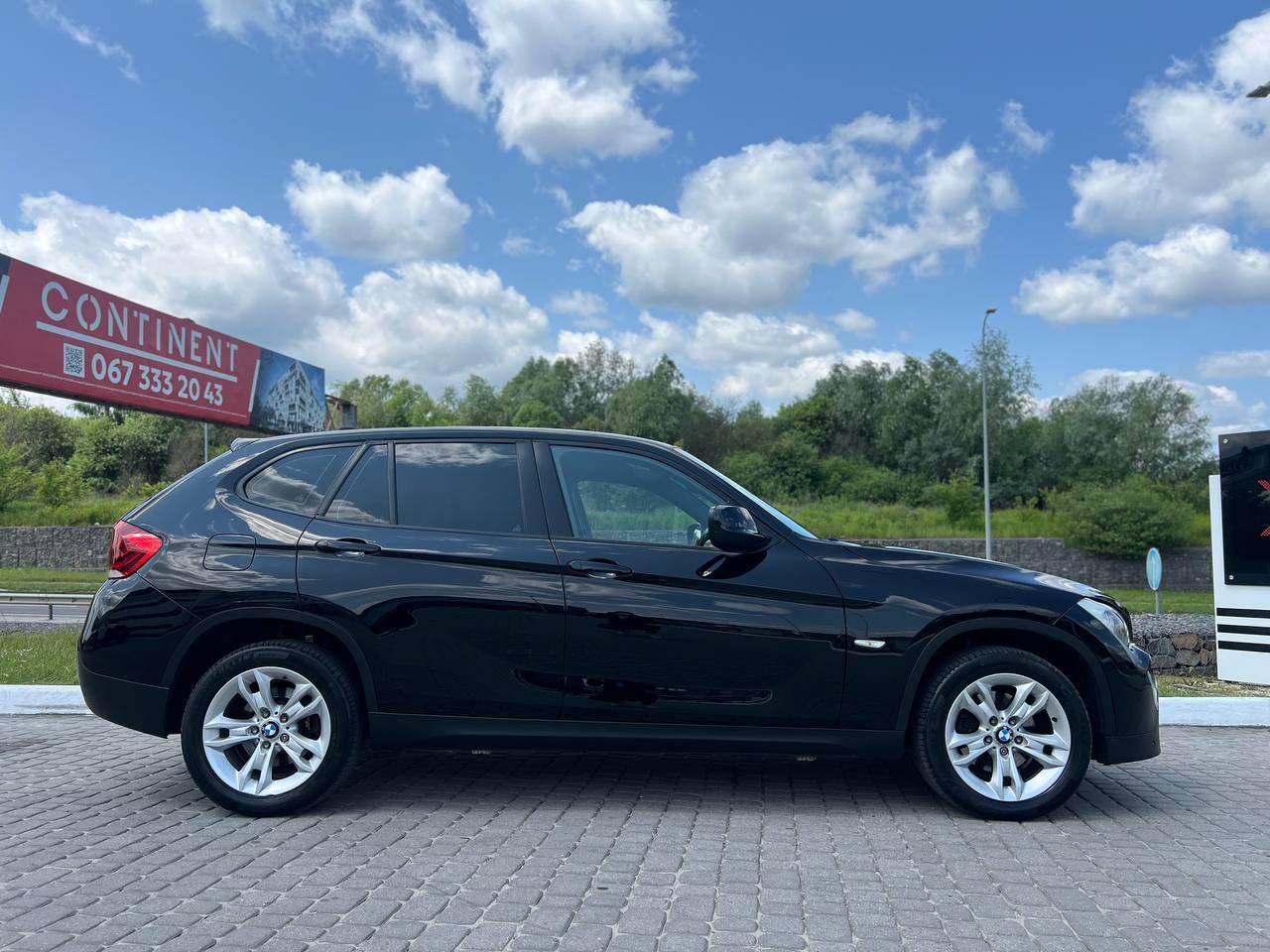 BMW X1 - фото 2