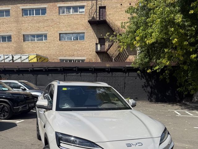 BYD Song Plus - фото 1