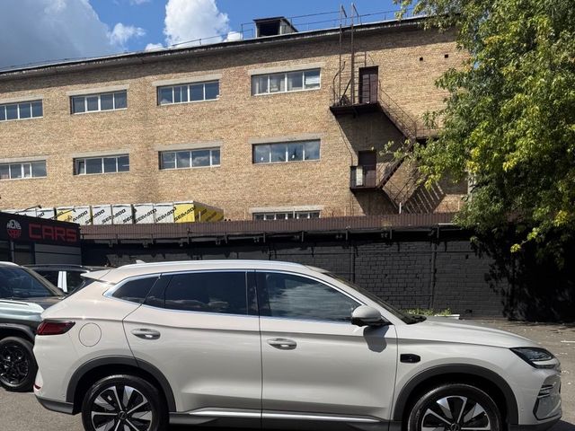 BYD Song Plus - фото 2