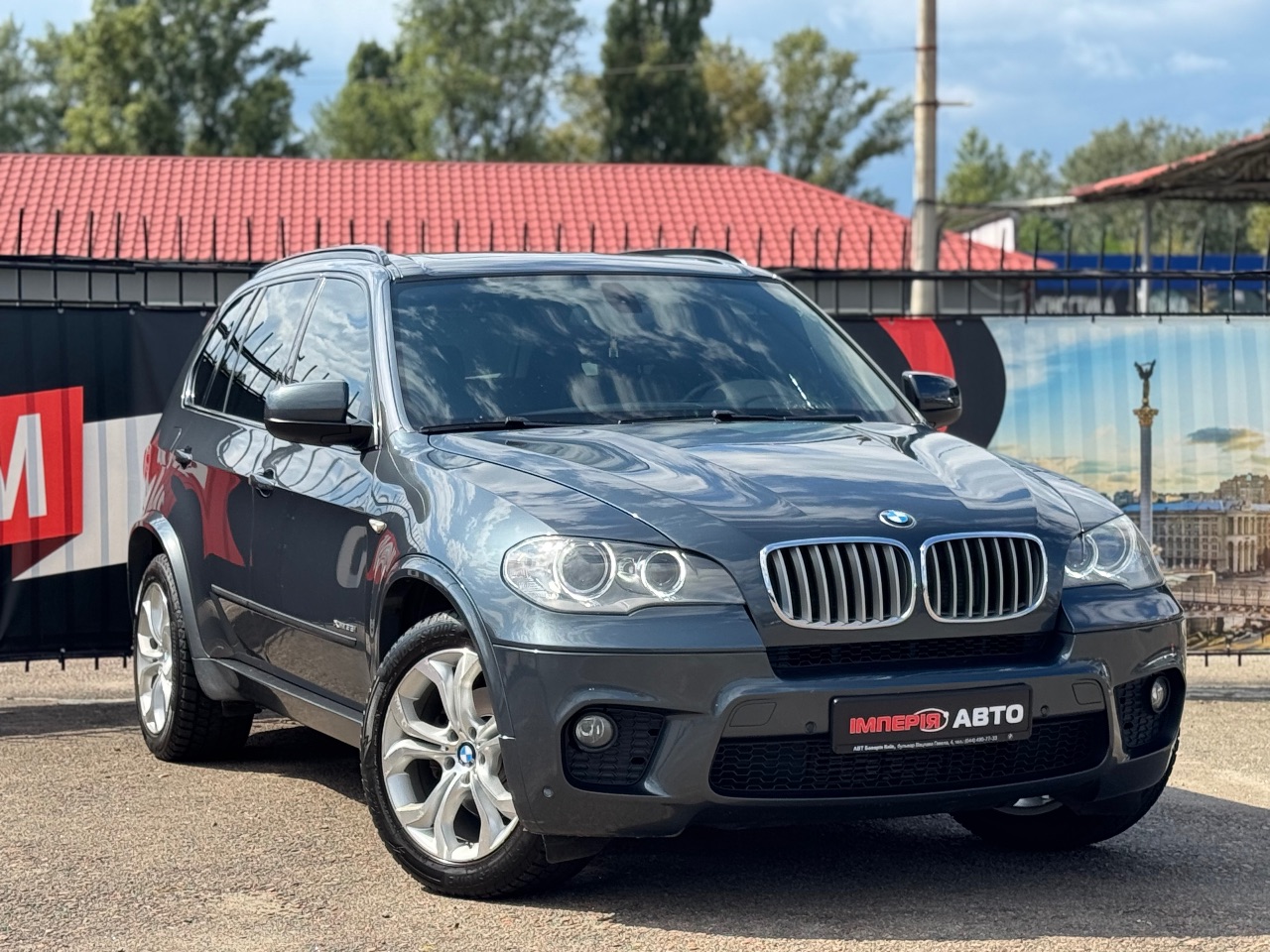 BMW X5 - фото 2