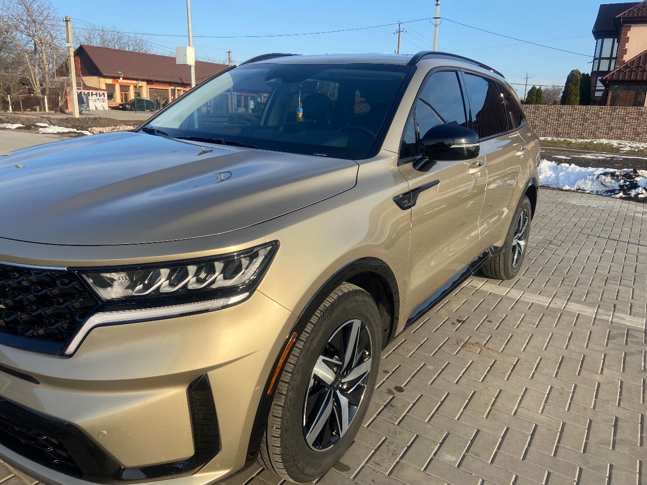 Kia Sorento - фото 3