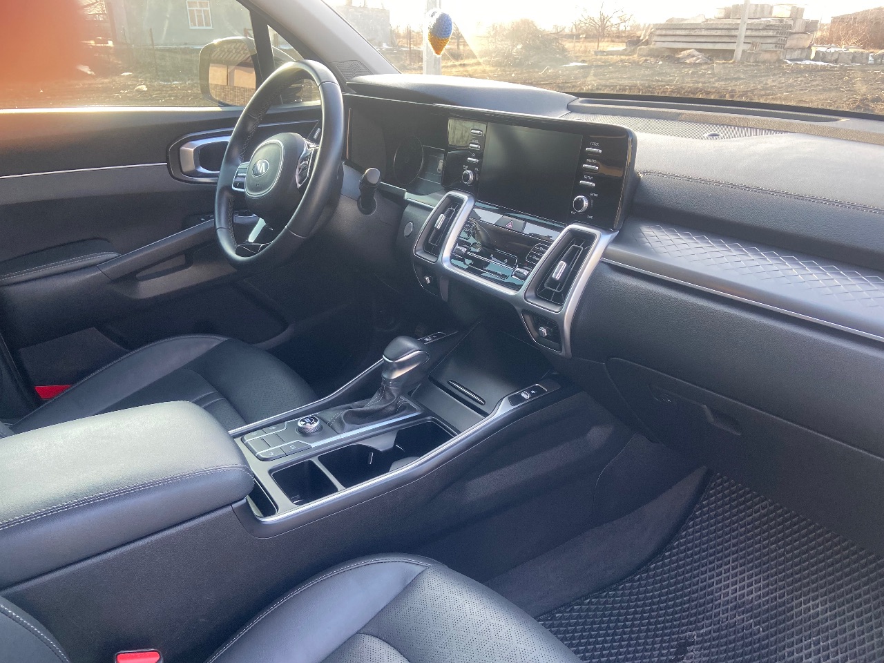 Kia Sorento - фото 6