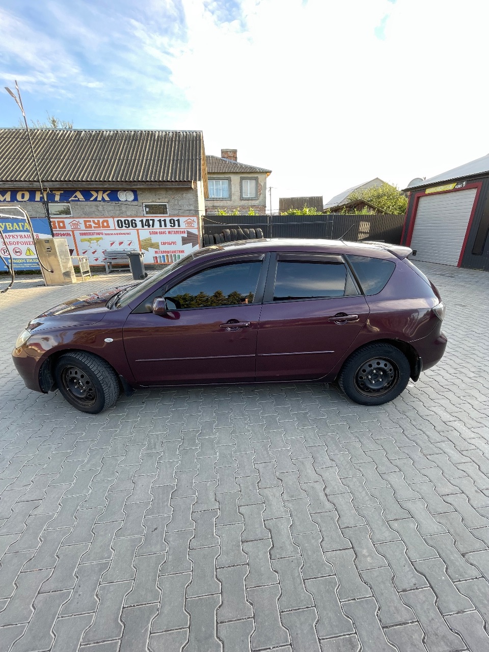 Mazda 3 - фото 4