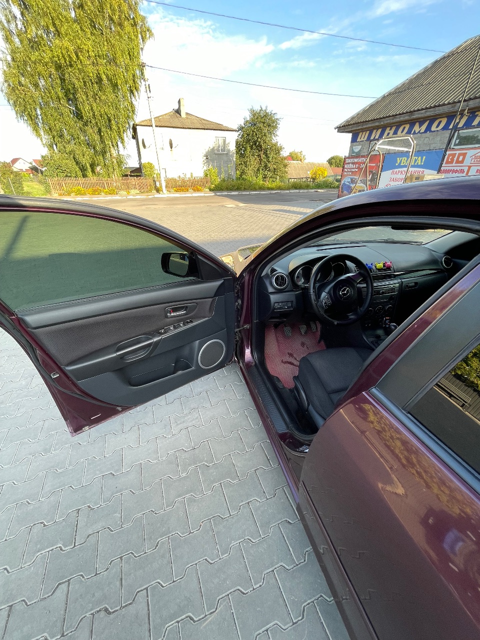 Mazda 3 - фото 12