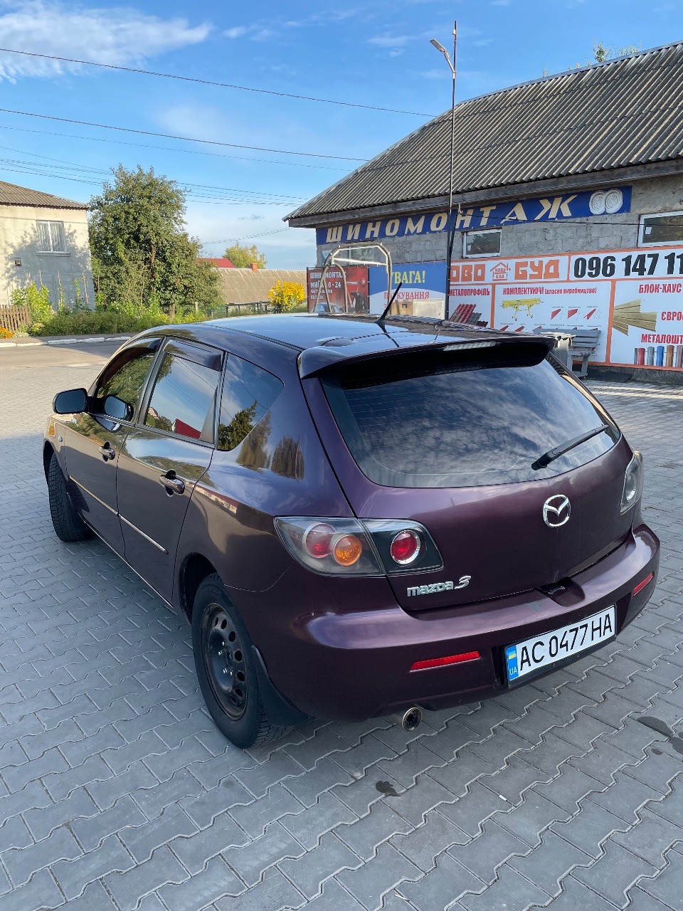 Mazda 3 - фото 10