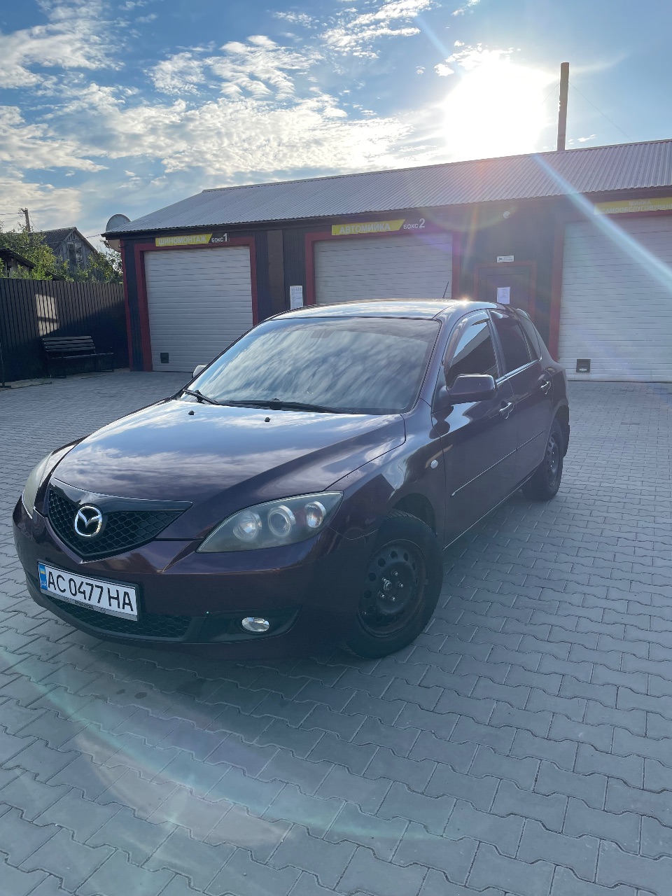 Mazda 3 - фото 9