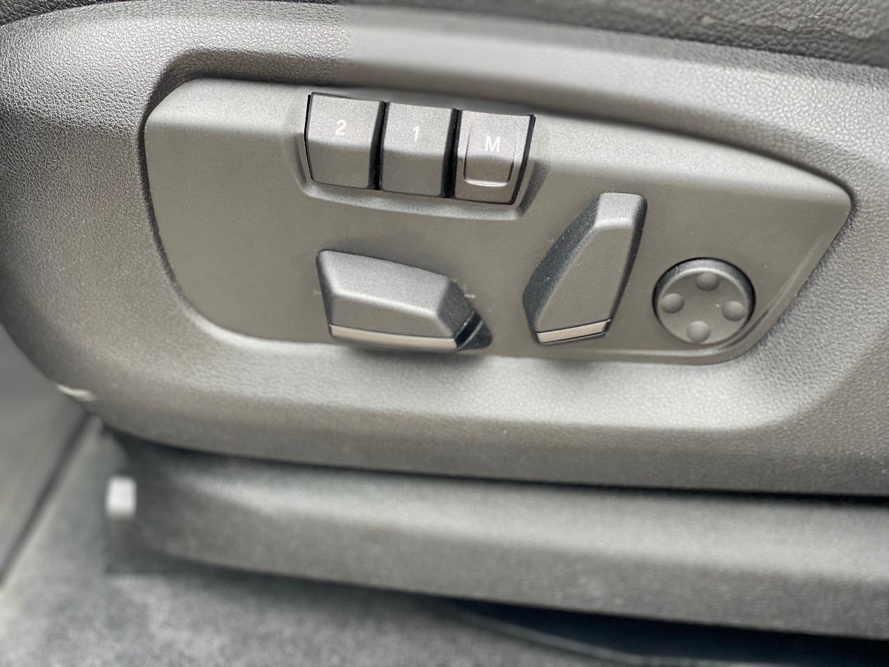 BMW X5 - фото 36