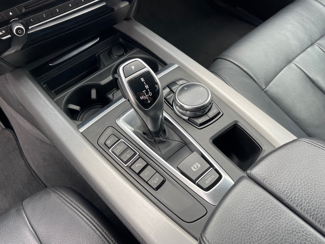 BMW X5 - фото 40