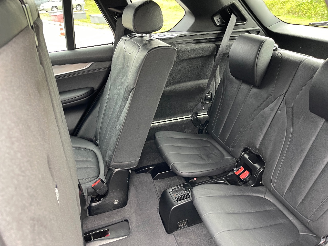 BMW X5 - фото 28