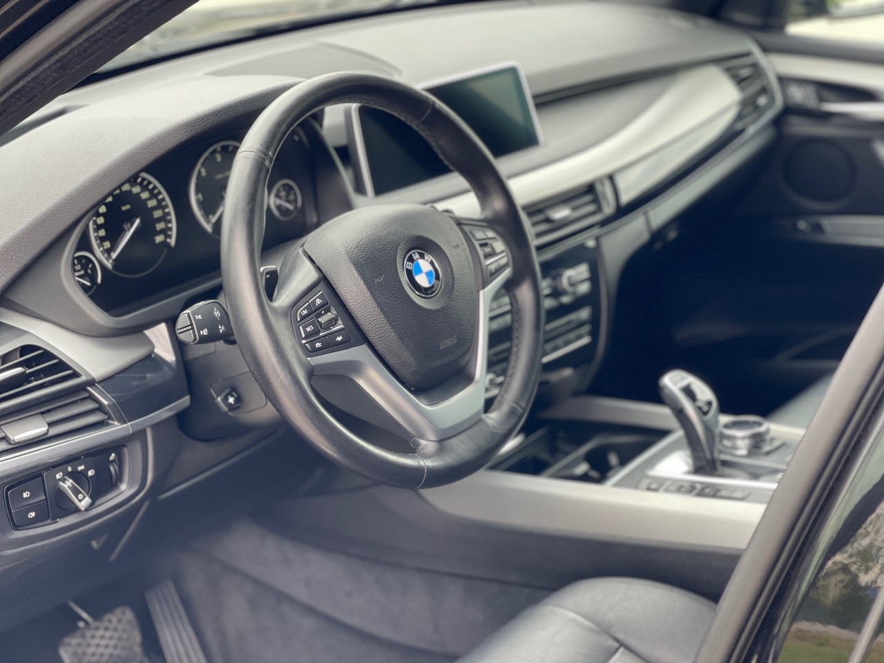 BMW X5 - фото 39