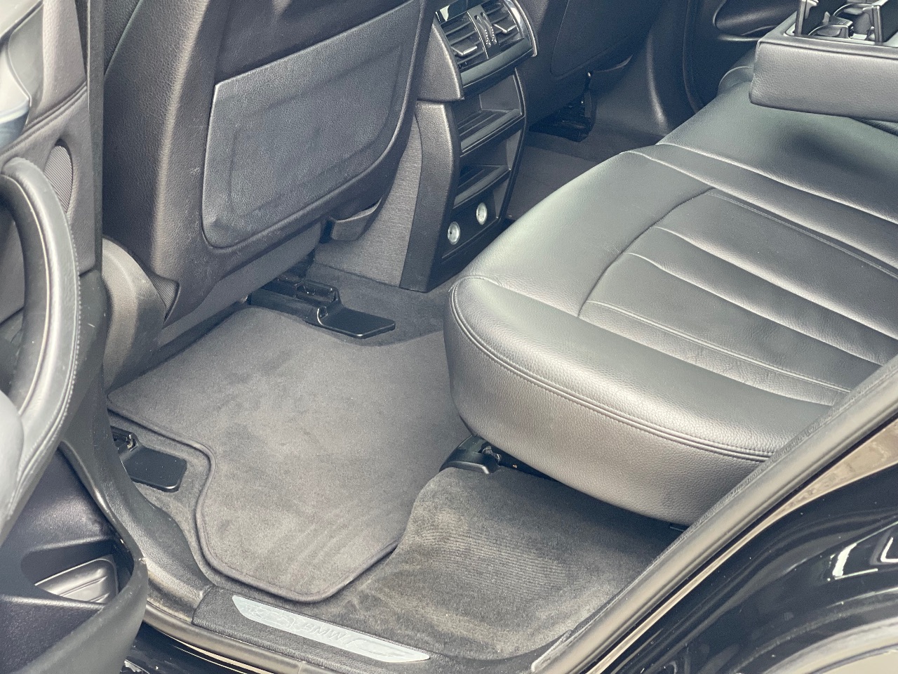 BMW X5 - фото 26