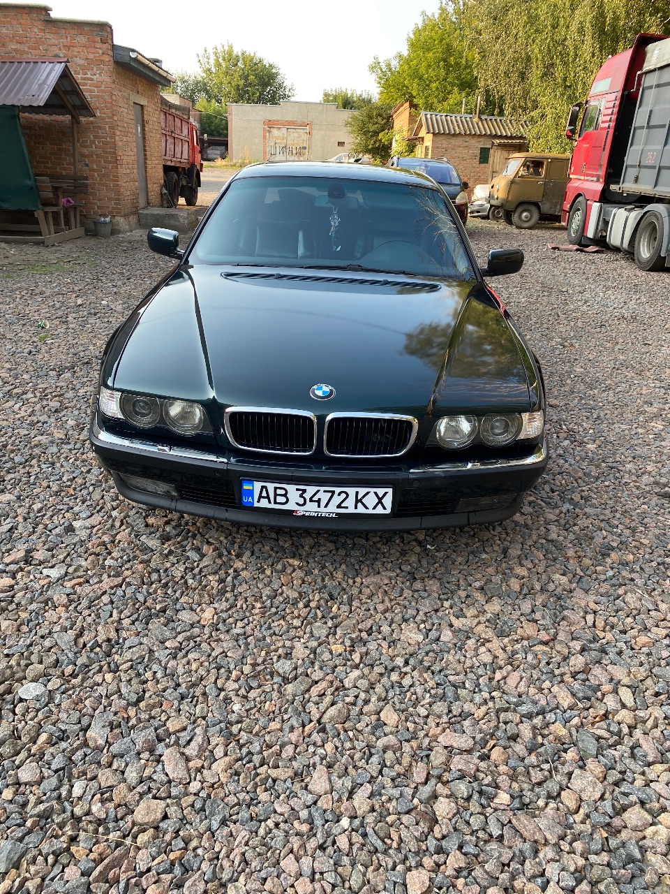 BMW 7 серії - фото 2