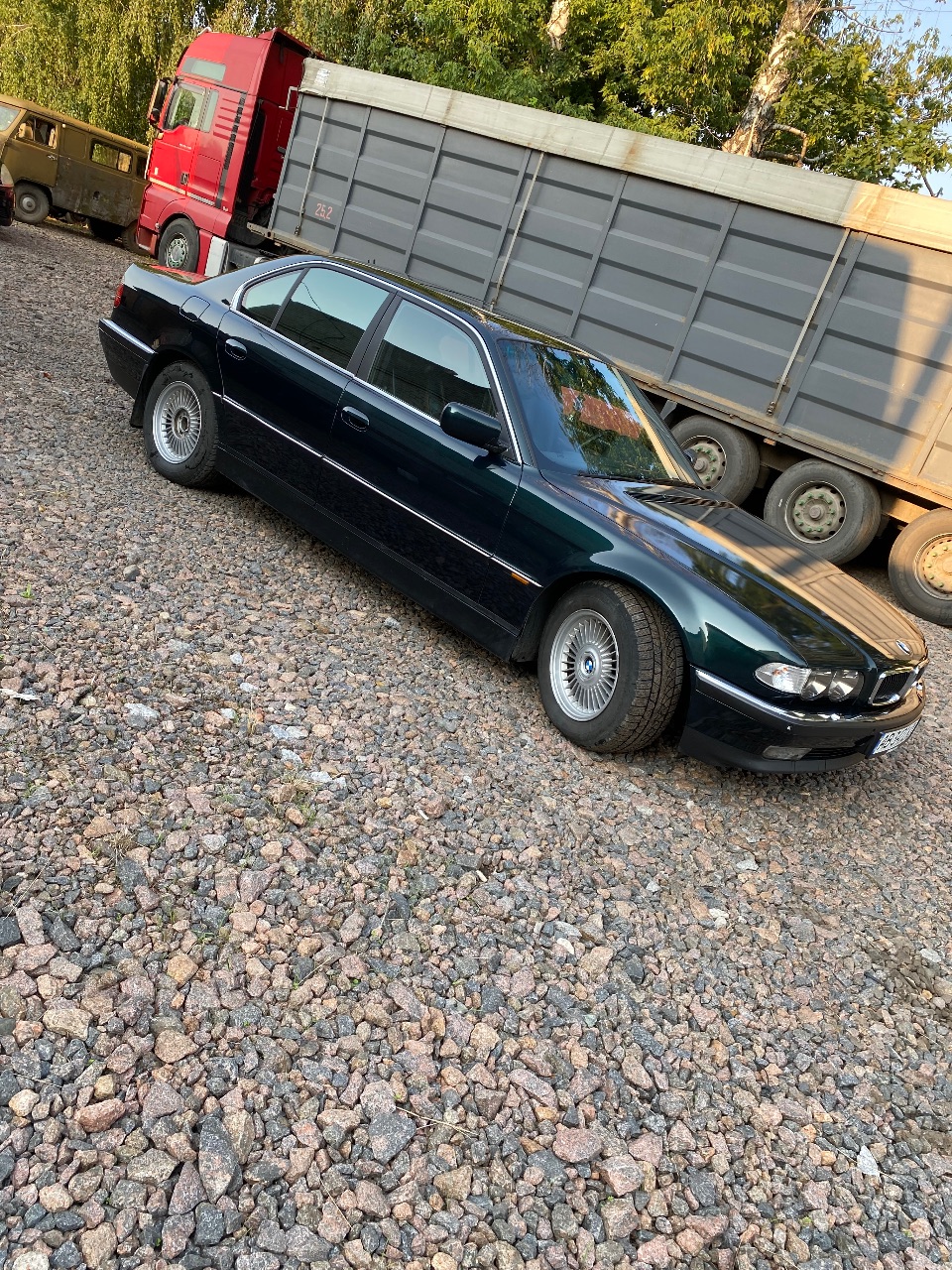 BMW 7 серії - фото 6