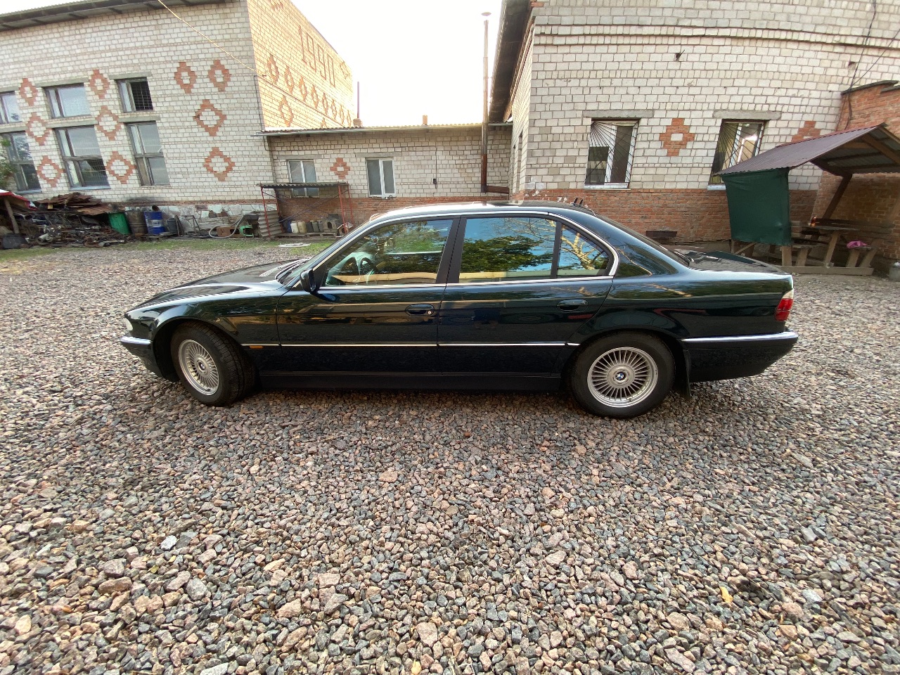 BMW 7 серії - фото 3