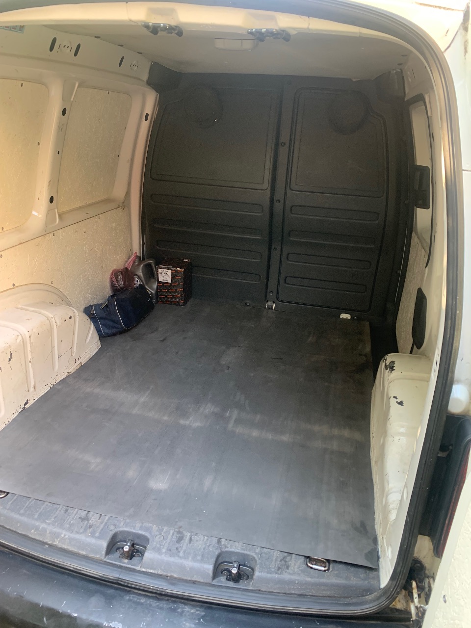 Volkswagen Caddy - фото 22