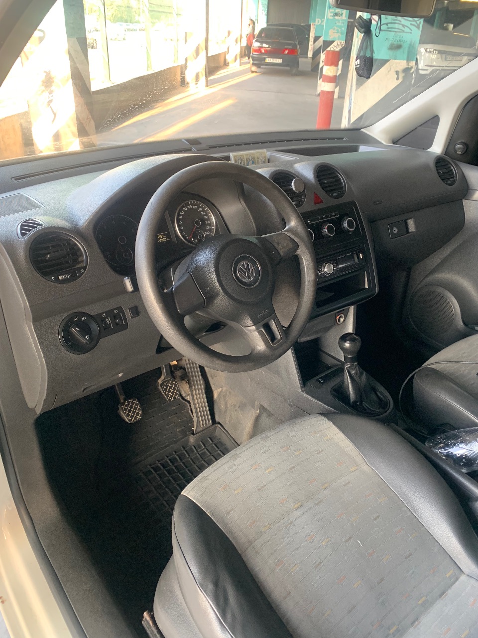 Volkswagen Caddy - фото 19