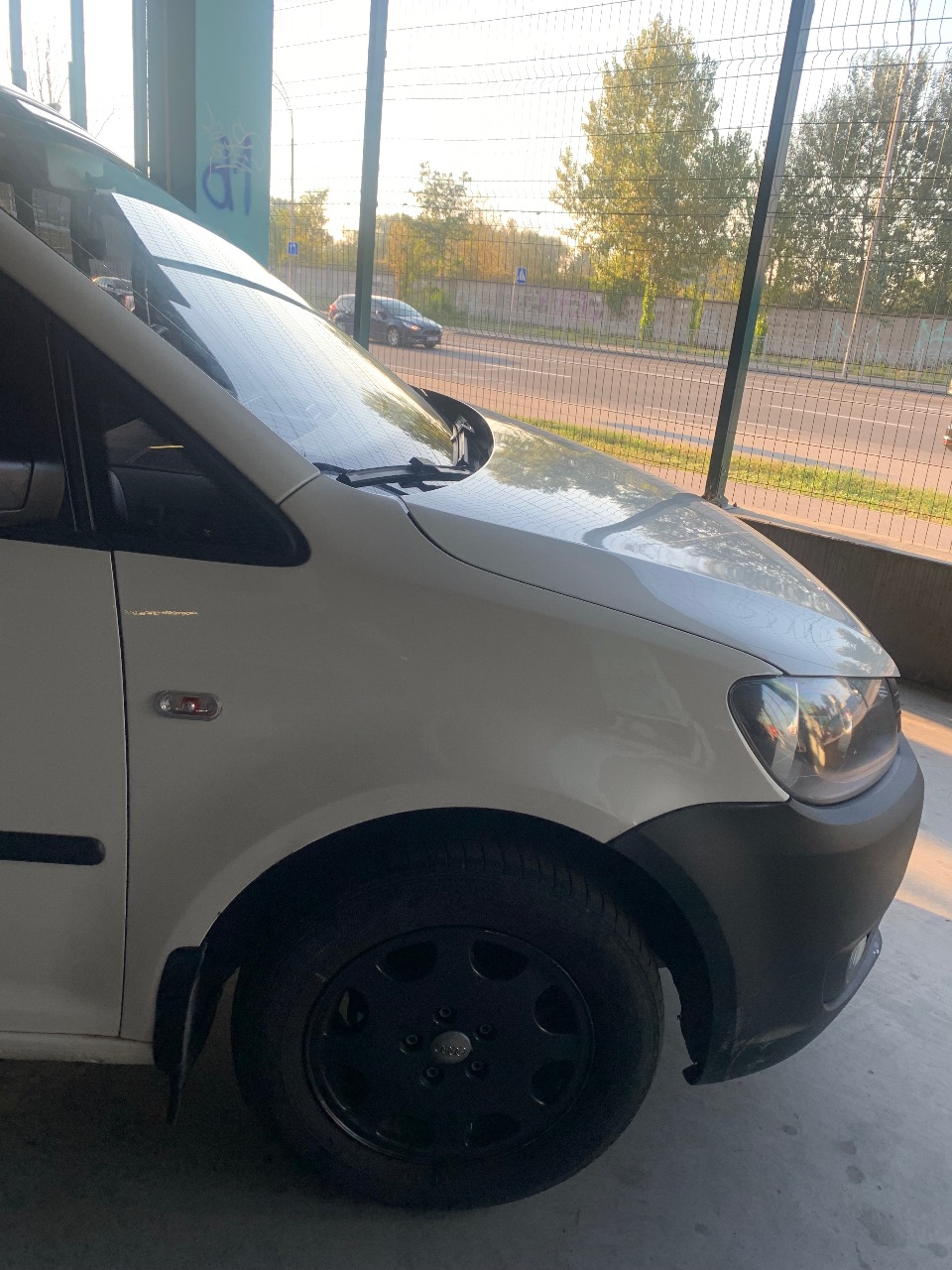 Volkswagen Caddy - фото 4