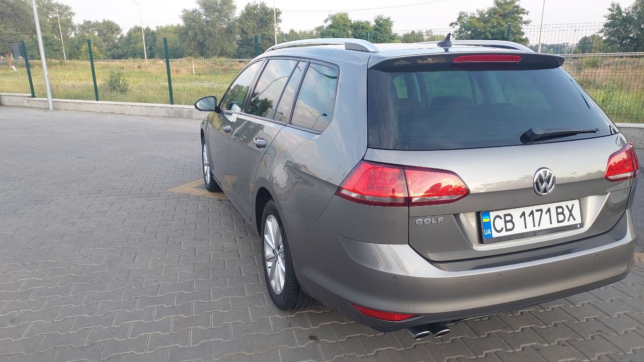 Volkswagen Golf - фото 31