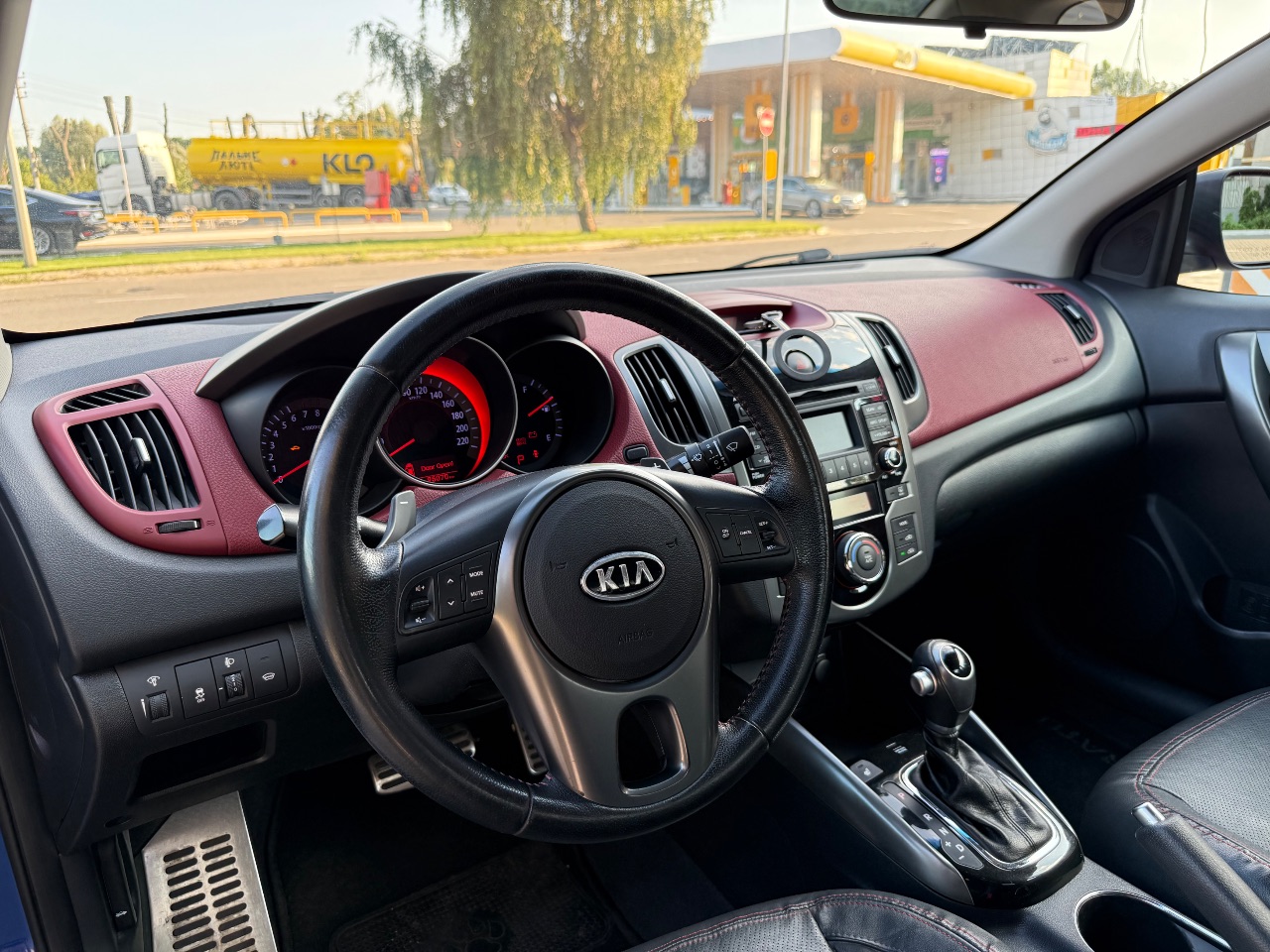 Kia Cerato - фото 12
