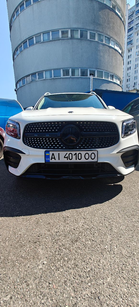 Mercedes-Benz GLB AMG - фото 24