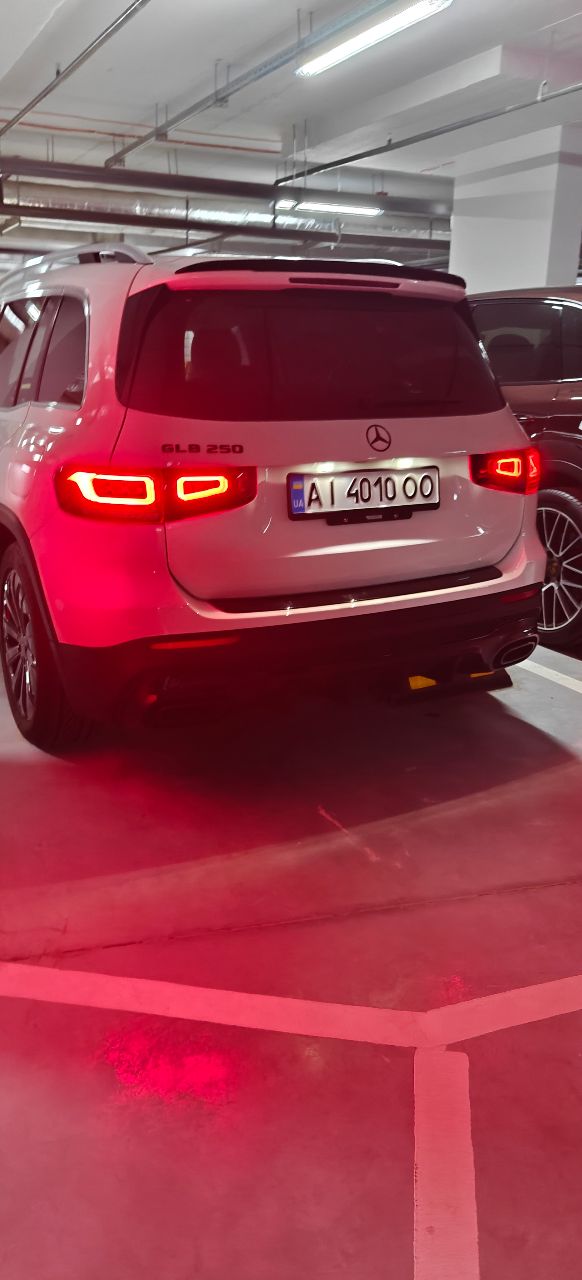 Mercedes-Benz GLB AMG - фото 3