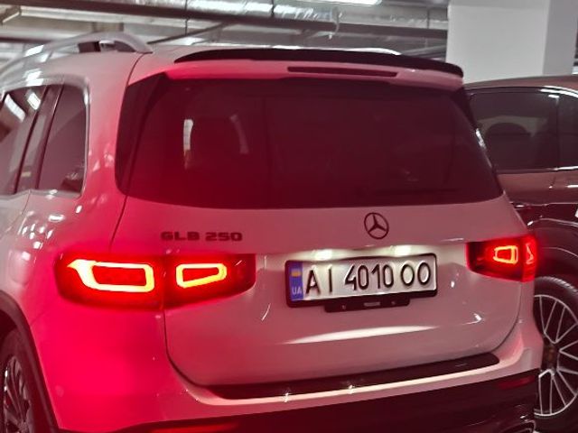 Mercedes-Benz GLB AMG - фото 3