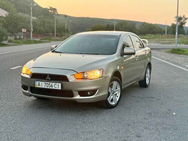 Mitsubishi Lancer - фото 2