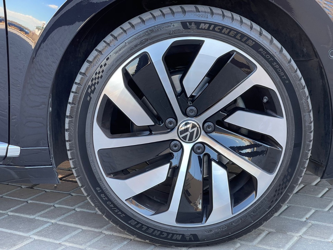 Volkswagen Arteon - фото 7