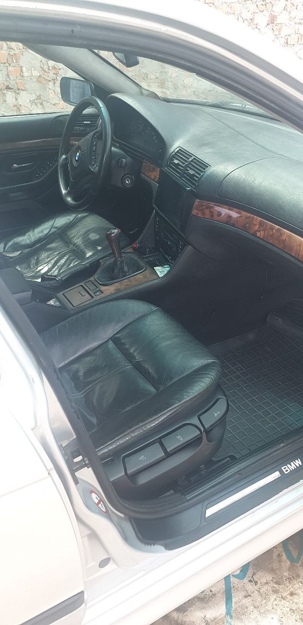 BMW 5 серії - фото 4