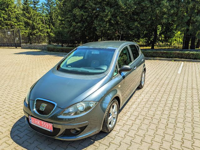 SEAT Altea - фото 1