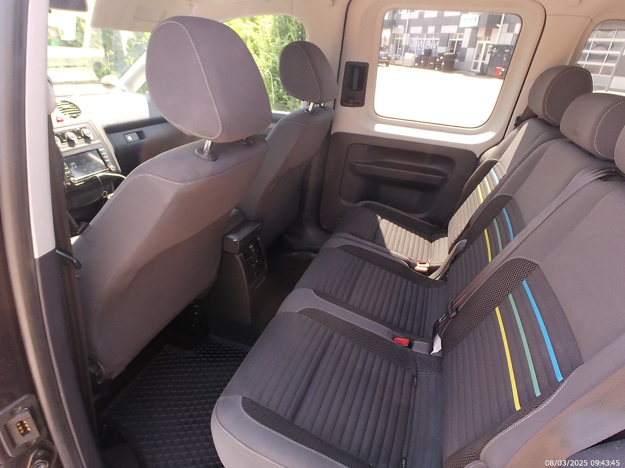 Volkswagen Caddy - фото 34