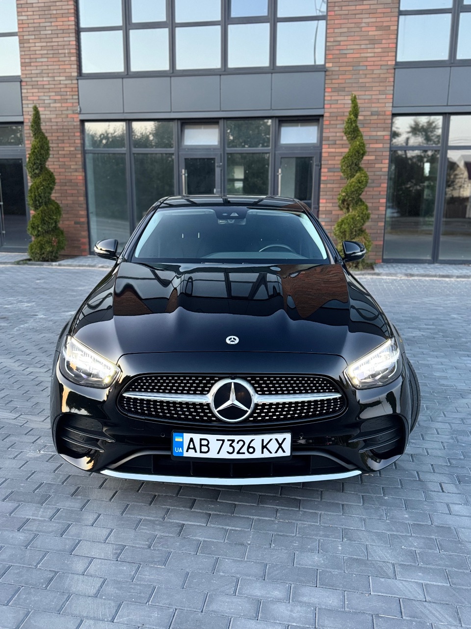 Mercedes-Benz E-Класс AMG - фото 1