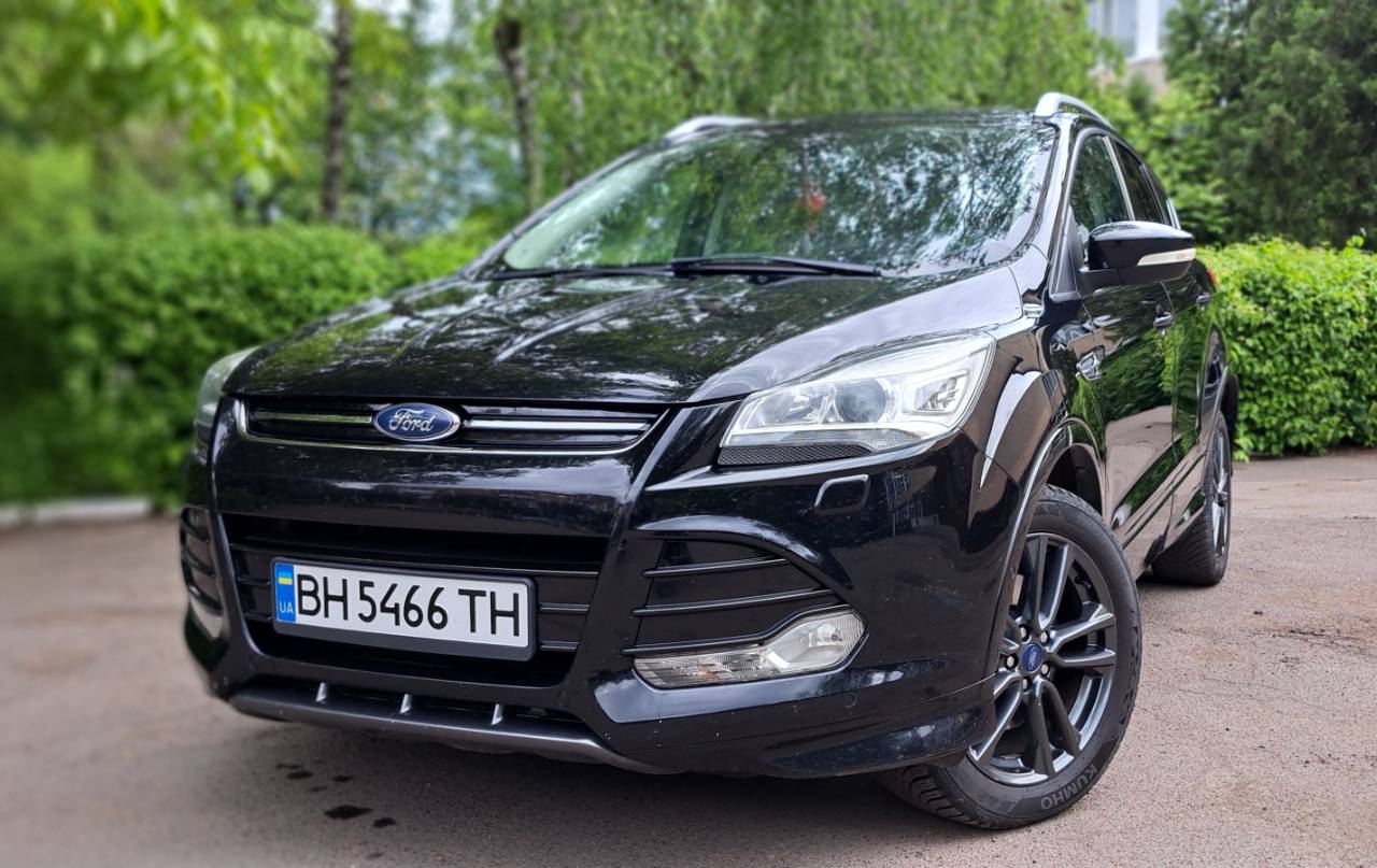 Ford Kuga - фото 1