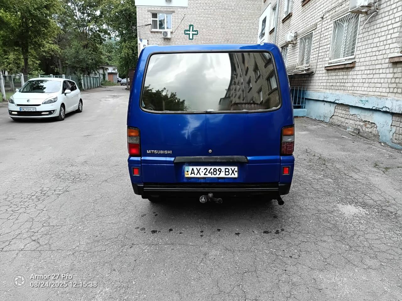 Mitsubishi L300 - фото 3