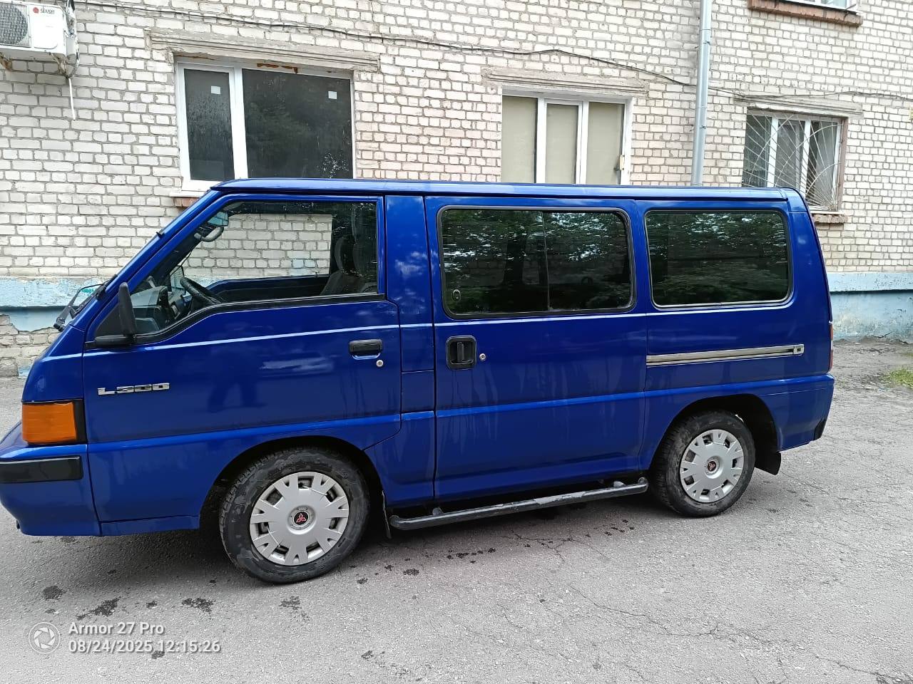 Mitsubishi L300 - фото 2