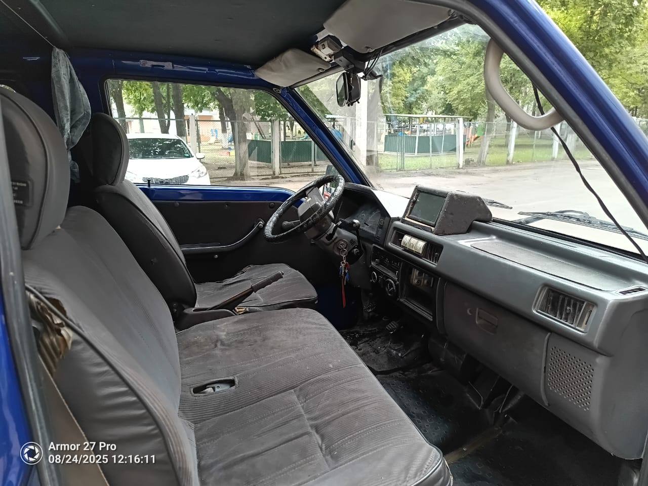 Mitsubishi L300 - фото 5