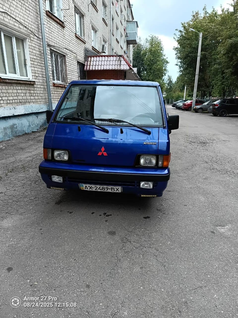 Mitsubishi L300 - фото 1