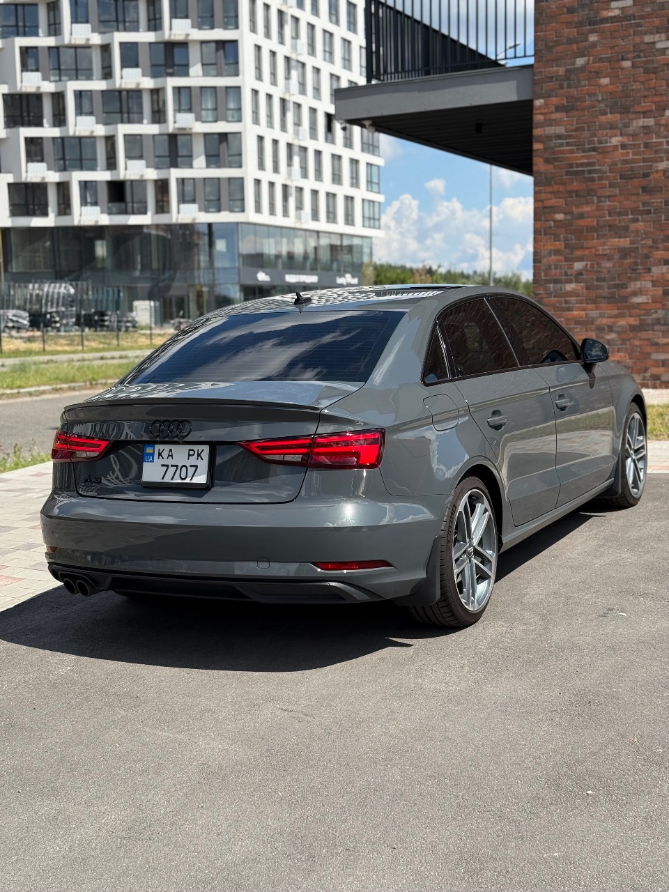 Audi A3 - фото 7
