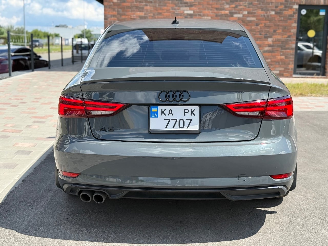 Audi A3 - фото 8