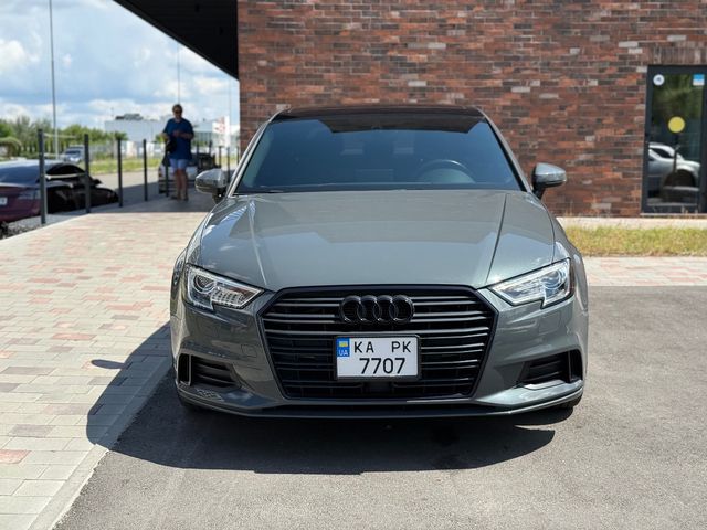 Audi A3 - фото 1