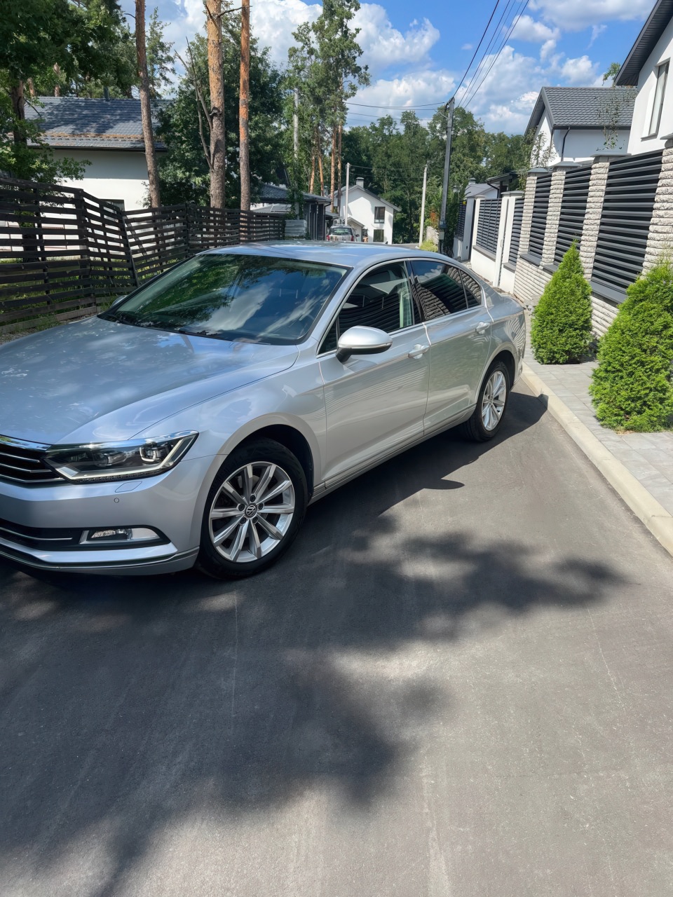 Volkswagen Passat - фото 2