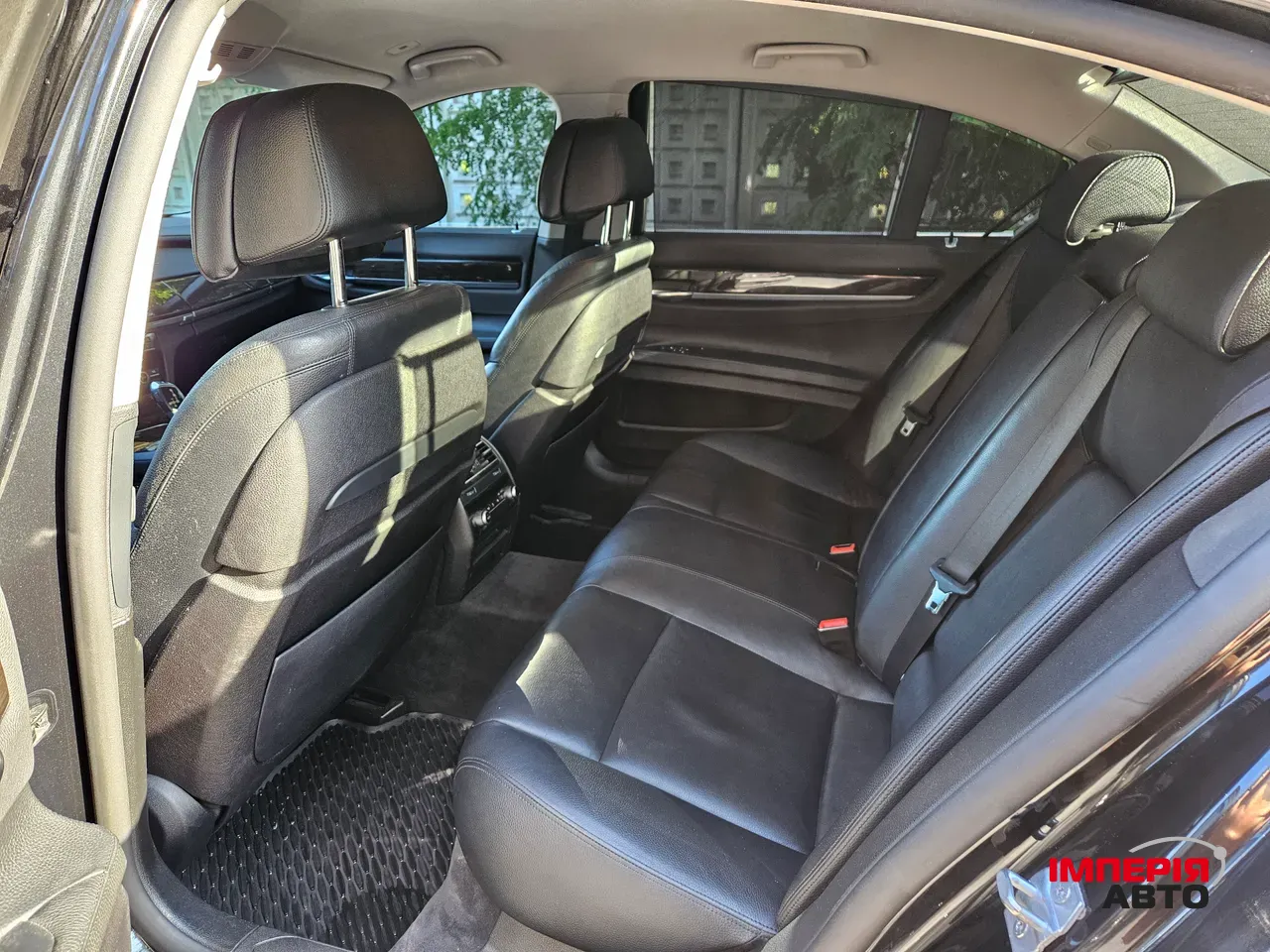 BMW 7 серії - фото 4
