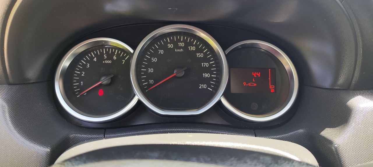 Renault Duster - фото 8